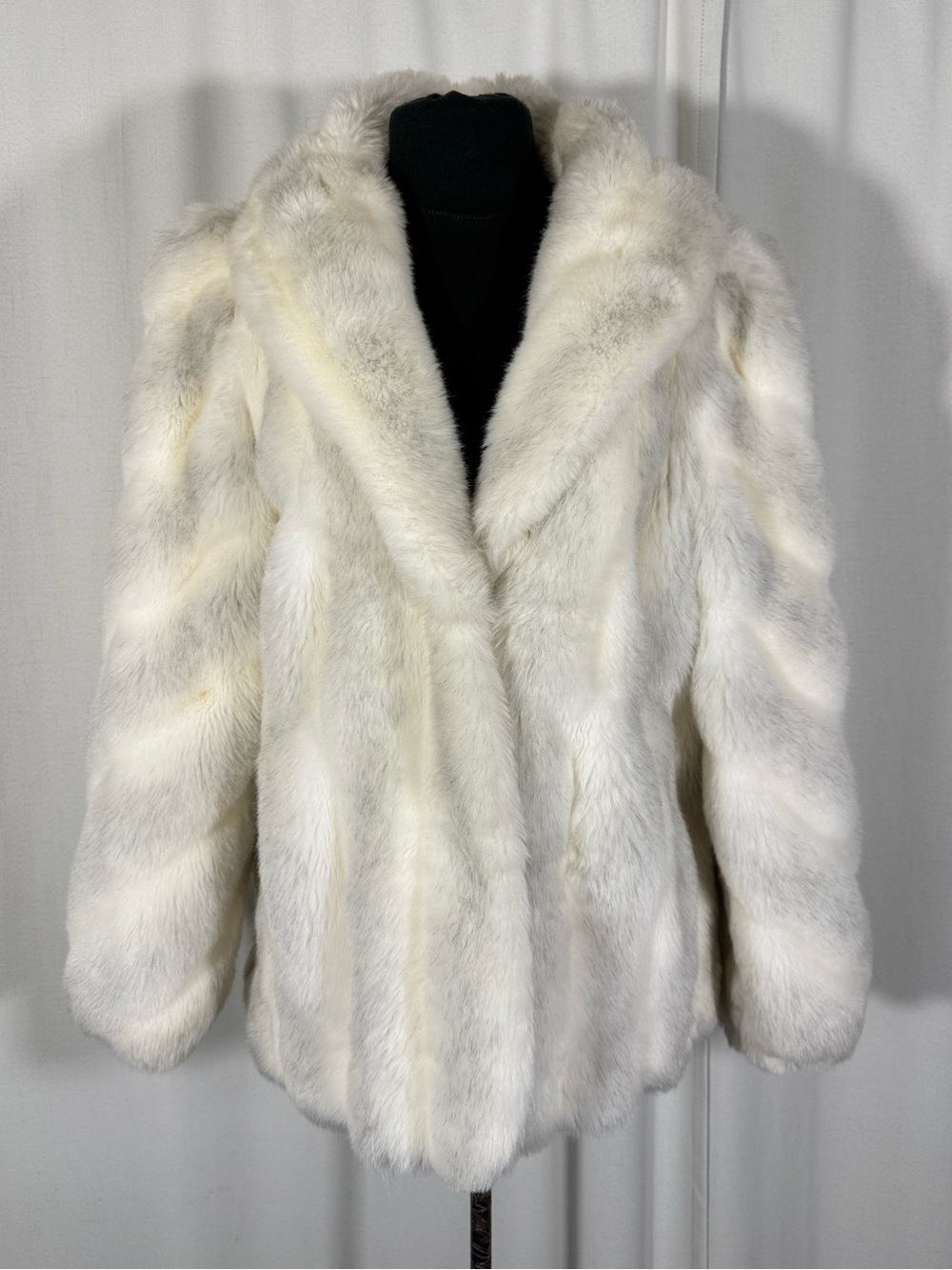 Vintage Jordache Ivory Faux Fur Coat